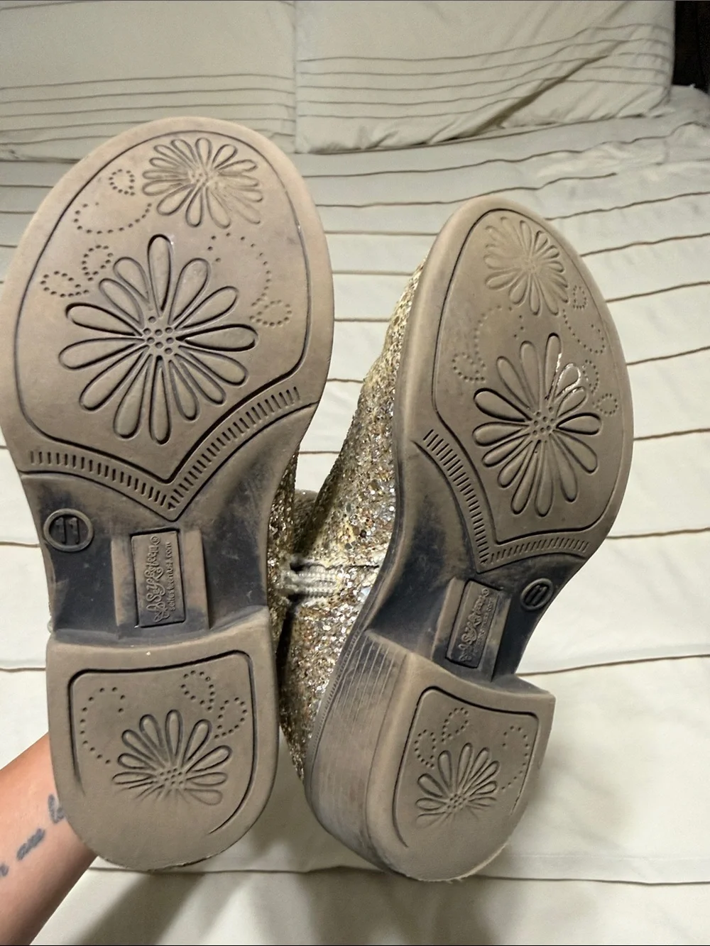 Kids Glitter Cowboy Boots - Sparkling Silver